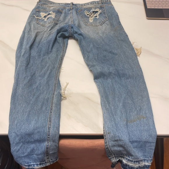 Fashionnova ripped jeans - Picture 2 of 2